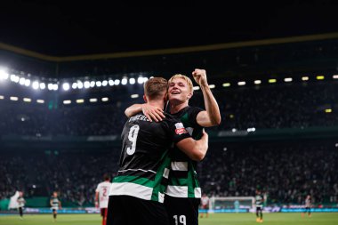 Viktor Gyokeres, Estadio Jose Alvalade 'de (Maciej Rogowski) Sporting CP ve AVS Futebol SAD takımları arasında oynanan Liga Portekiz maçında Conrad Harder ile gol attıktan sonra kutlama yaparken görüldü.)