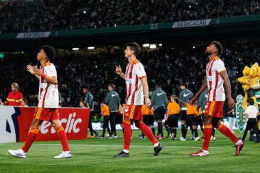 Gustavo Assuncao, Lucas Piazon, Christian Devenish Liga Portekiz maçı sırasında Estadio Jose Alvalade 'deki AVS Futebol SAD (Maciej Rogowski)