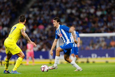 Carlos Romero, LaLiga EASPORTS maçı sırasında RCD Espanyol de Barcelona ve Villarreal CF takımları arasında RCDE Stadyumu 'nda (Maciej Rogowski)