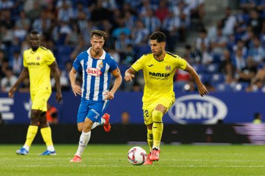 Javi Puado, Ayoze Perez LaLiga EASPORTS maçı sırasında RCD Espanyol de Barcelona ve Villarreal CF takımları arasında RCDE Stadyumu 'nda görüldü (Maciej Rogowski)