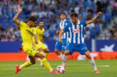 Ayoze Perez, Javi Puado LaLiga EASPORTS maçı sırasında RCD Espanyol de Barcelona ve Villarreal CF takımları arasında RCDE Stadyumu 'nda görüldü (Maciej Rogowski)