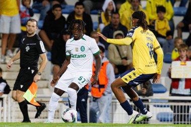 Geovany Quenda, Goncalo Costa Liga Portekiz maçı sırasında Estoril Praia ve Estadio Antonio Coimbra da Mota takımları arasında görüldü (Maciej Rogowski)