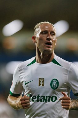 Liga Portekiz maçı sırasında Estoril Praia ile Estadio Antonio Coimbra da Mota 'daki Sporting CP takımları arasında görülen Nuno Santos (Maciej Rogowski)