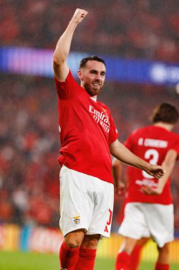 Orkun Kokcu, SL Benfica ve Atletico de Madrid (Maciej Rogowski) takımları arasındaki UEFA Şampiyonlar Ligi maçında gol attıktan sonra kutlama yaparken görüldü.)