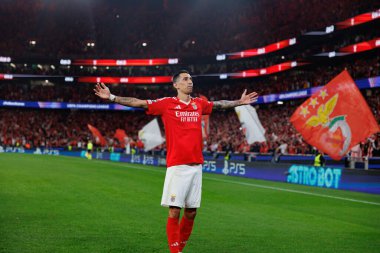 Angel Di Maria, SL Benfica ve Atletico de Madrid (Maciej Rogowski) takımları arasındaki UEFA Şampiyonlar Ligi maçında gol attıktan sonra kutlama yaparken görüldü.)