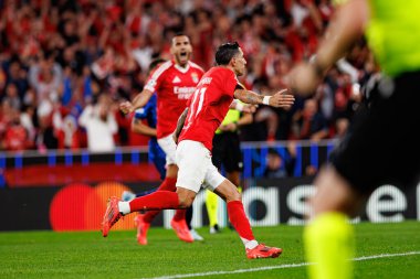 Angel Di Maria, SL Benfica ve Atletico de Madrid (Maciej Rogowski) takımları arasındaki UEFA Şampiyonlar Ligi maçında gol attıktan sonra kutlama yaparken görüldü.)