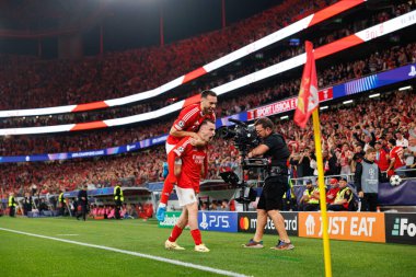 Kerem Akturkoglu, SL Benfica ve Atletico de Madrid (Maciej Rogowski) takımları arasında oynanan UEFA Şampiyonlar Ligi maçında Orkun Kokcu ile gol attıktan sonra kutlama yaparken görüldü.)