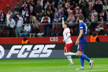 Nicola Zalewski, Polonya ve Hırvatistan milli takımları arasında oynanan UEFA Milletler Ligi maçında attığı golün ardından PGE Narodowy 'de (Maciej Rogowski)
