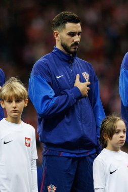 Josip Sutalo, Polonya ve Hırvatistan milli takımları arasında oynanan UEFA Uluslar Ligi maçı sırasında PGE Narodowy 'da görüldü (Maciej Rogowski)