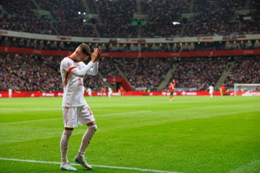 Sebastian Szymanski UEFA Uluslar Ligi maçında PGE Narodowy 'da Polonya ve Portekiz milli takımları arasında görüldü (Maciej Rogowski)