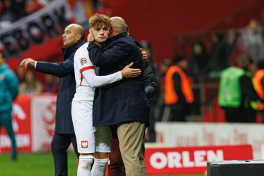 Nicola Zalewski, Michal Probierz UEFA Uluslar Ligi maçında PGE Narodowy 'da Polonya ve Portekiz milli takımları arasında görüldü (Maciej Rogowski)