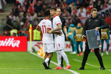 Max Oyedele, Jakub Moder, Polonya ve Portekiz milli takımları arasında PGE Narodowy 'de oynanan UEFA Uluslar Ligi maçında görüldü (Maciej Rogowski)