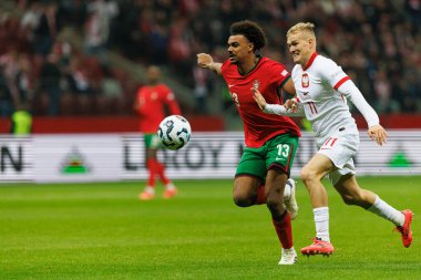 Renato Veiga, Karol Swiderski UEFA Uluslar Ligi maçında PGE Narodowy 'da Polonya ve Portekiz milli takımları arasında görüldü (Maciej Rogowski)