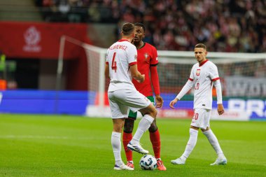 Sebastian Walukiewicz, Rafael Leao UEFA Uluslar Ligi maçında PGE Narodowy 'da Polonya ve Portekiz milli takımları arasında görüldü (Maciej Rogowski)