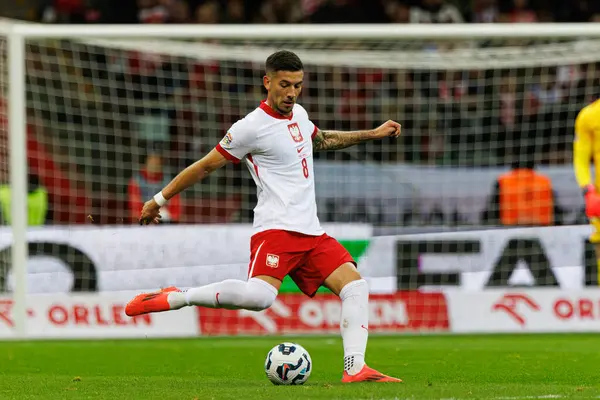 Jakub Moder, Polonya ve Hırvatistan milli takımları arasında oynanan UEFA Uluslar Ligi maçı sırasında PGE Narodowy 'da (Maciej Rogowski)