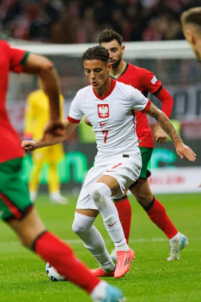 Kacper Urbanski, Polonya ve Portekiz milli takımları arasında oynanan UEFA Uluslar Ligi maçı sırasında PGE Narodowy 'da görüldü (Maciej Rogowski)