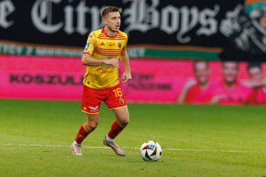 Michal Sacek PKO BP Ekstraklasa maçı sırasında Stadion Zaglebia Lubin 'deki Zaglebie Lubin ve Jagiellonia Bialystok takımları arasında oynanır.)