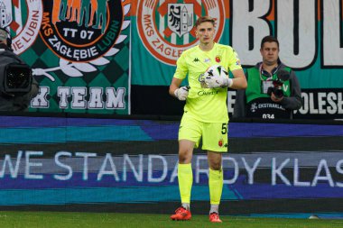 PKO BP Ekstraklasa maçında Slawomir Abramowicz, Stadion Zaglebia Lubin 'deki Zaglebie Lubin ve Jagiellonia Bialystok takımları arasında oynadı.)