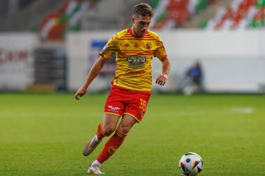 Michal Sacek PKO BP Ekstraklasa maçı sırasında Stadion Zaglebia Lubin 'deki Zaglebie Lubin ve Jagiellonia Bialystok takımları arasında oynanır.)