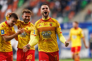 İsa İmaz, Stadyum Zaglebia Lubin 'deki Zaglebie Lubin ve Jagiellonia Bialystok takımları arasında oynanan PKO BP Ekstraklasa maçında gol attıktan sonra kutlama yaparken görüldü (Maciej Rogowski)