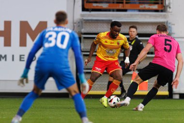 PKO BP Ekstraklasa maçında Afimico Pululu Stadion Zaglebia Lubin 'deki Zaglebie Lubin ve Jagiellonia Bialystok takımları arasında oynadı (Maciej Rogowski)