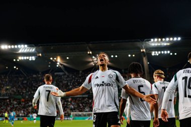 Steven Kapuadi, UEFA Avrupa Konferans Ligi maçında Stadion Miejski Legii Warszawa 'daki Legia Warszawa ve Real Betis Balompie takımları arasında attığı golü kutlarken görüldü. (Maciej Rogowski)