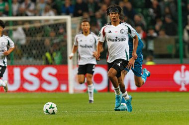 Max Oyedele, UEFA Avrupa Konferansı sırasında Stadion Miejski Legii Warszawa 'da Legia Warszawa ve Real Betis Balompie takımları arasında görüldü (Maciej Rogowski)