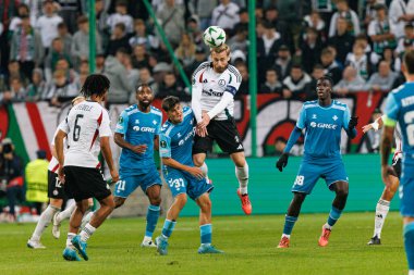 UEFA Avrupa Konferans Ligi maçında Stadion Miejski Legii Warszawa 'daki Legia Warszawa ve Real Betis Balompie (Maciej Rogowski)