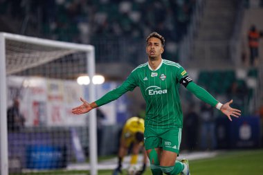 Leonardo Rocha, Stadyum 'daki Radomiak Radom ve Puszcza Niepolomice takımları arasında oynanan PKO BP Ekstraklasa maçında gol attıktan sonra kutlama yaparken görüldü. Braci Czachorow (Maciej Rogowski)