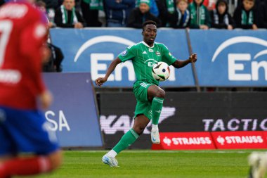 Zie Ouattara, PKO BP Ekstraklasa maçında Radomiak Radom ve Rakow Czestochowa takımları arasında Stadion Miejski im 'de görüldü. Braci Czachorow (Maciej Rogowski)