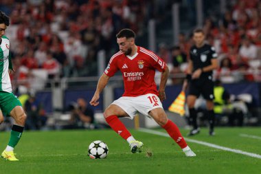 SL Benfica ve Feyenoord (Maciej Rogowski) takımları arasında oynanan UEFA Şampiyonlar Ligi maçında Orkun Kokcu görüldü)