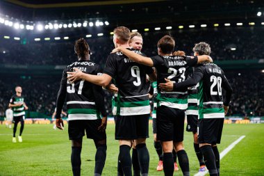 Viktor Gyokeres, Estadio Jose Alvalade 'de (Maciej Rogowski) Sporting CP ve CF Estrela Amadora takımları arasında oynanan Liga Portekiz maçında attığı golü kutlarken görülüyor.)