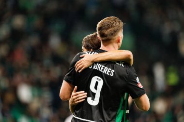 Viktor Gyokeres ve Daniel Braganca, Estadio Jose Alvalade 'deki (Maciej Rogowski) Sporting CP ve CF Estrela Amadora takımları arasında oynanan Liga Portekiz maçında gol attıktan sonra kutlama yaparken görüldü.)