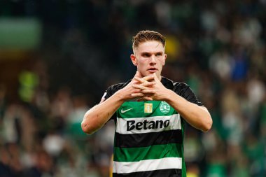 Viktor Gyokeres, Estadio Jose Alvalade 'de (Maciej Rogowski) CP ve CF Estrela Amadora takımları arasında oynanan Liga Portekiz maçında gol attıktan sonra kutlama yaparken görüldü.)