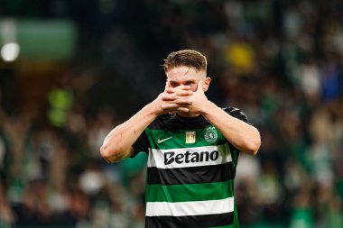 Viktor Gyokeres, Estadio Jose Alvalade 'de (Maciej Rogowski) CP ve CF Estrela Amadora takımları arasında oynanan Liga Portekiz maçında gol attıktan sonra kutlama yaparken görüldü.)