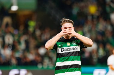 Viktor Gyokeres, Estadio Jose Alvalade 'de (Maciej Rogowski) CP ve CF Estrela Amadora takımları arasında oynanan Liga Portekiz maçında gol attıktan sonra kutlama yaparken görüldü.)