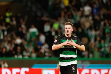Viktor Gyokeres, Estadio Jose Alvalade 'de (Maciej Rogowski) CP ve CF Estrela Amadora takımları arasında oynanan Liga Portekiz maçında gol attıktan sonra kutlama yaparken görüldü.)