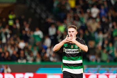 Viktor Gyokeres, Estadio Jose Alvalade 'de (Maciej Rogowski) CP ve CF Estrela Amadora takımları arasında oynanan Liga Portekiz maçında gol attıktan sonra kutlama yaparken görüldü.)