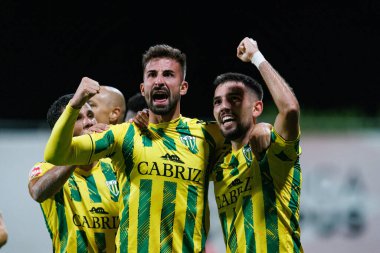 Andre Ceitil ve Nuno Cunha, Liga Portekiz maçında gol attıktan sonra Benfica B ve CD Tondela takımları arasında Benfica Kampüsü 'nde (Maciej Rogowski)