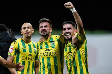 Andre Ceitil ve Nuno Cunha, Liga Portekiz maçında gol attıktan sonra Benfica B ve CD Tondela takımları arasında Benfica Kampüsü 'nde (Maciej Rogowski)