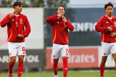Nuno Felix, Hugo Felix, Diogo Prioste Liga Portekiz 2 maçında Benfica B ve CD Tondela takımları arasında Benfica Kampüsü 'nde (Maciej Rogowski)