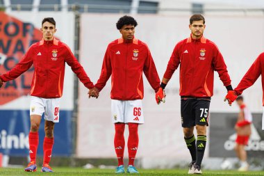 Joao Rego, Joshua Wynder, Andre Gomes Liga Portekiz 2 maçında Benfica B ve CD Tondela takımları arasında Benfica Kampüsü 'nde (Maciej Rogowski)