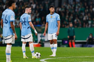 Phil Foden, Matheus Nunes UEFA Şampiyonlar Ligi maçında Sporting CP ve Manchester City FC takımları arasında görüldü (Maciej Rogowski)