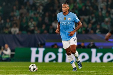Manuel Akanji UEFA Şampiyonlar Ligi maçında Sporting CP ve Manchester City FC takımları arasında görüldü (Maciej Rogowski)