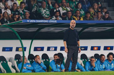 Sporting CP ve Manchester City FC (Maciej Rogowski) takımları arasında oynanan UEFA Şampiyonlar Ligi maçında Pep Guardiola görüldü)