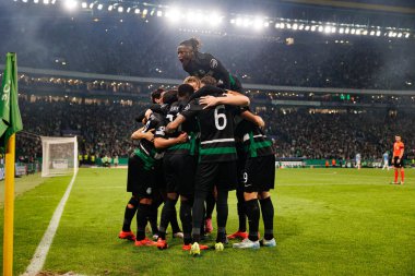 Spor Takımı, UEFA Şampiyonlar Ligi maçında attığı golün ardından Manchester City FC (Maciej Rogowski)