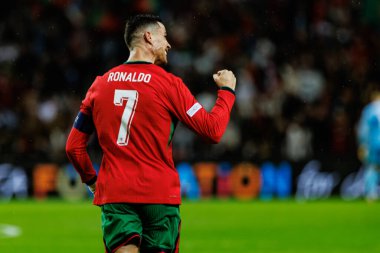 Cristiano Ronaldo, Estadio do Dragao 'daki Portekiz ve Polonya milli takımları arasında oynanan UEFA Milletler Ligi maçında gol attıktan sonra kutlama yaparken görüldü (Maciej Rogowski)