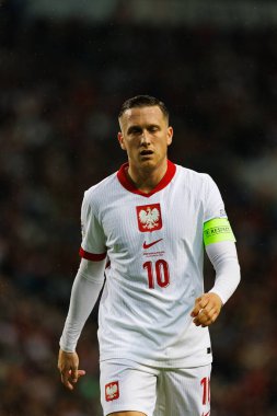 Piotr Zielinski, UEFA Uluslar Ligi maçında Portekiz ve Polonya milli takımları arasında Estadio do Dragao 'da görüldü (Maciej Rogowski)