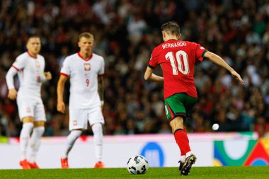 Portekiz ve Polonya milli takımları arasında Estadio do Dragao 'da oynanan UEFA Uluslar Ligi maçında Bernardo Silva görüldü (Maciej Rogowski)
