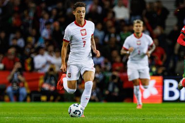 Kacper Urbanski, Portekiz ve Polonya milli takımları arasında Estadio do Dragao 'da oynanan UEFA Uluslar Ligi maçında görüldü (Maciej Rogowski)